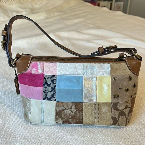 COACH patchwork purse - Picture 8 of 8